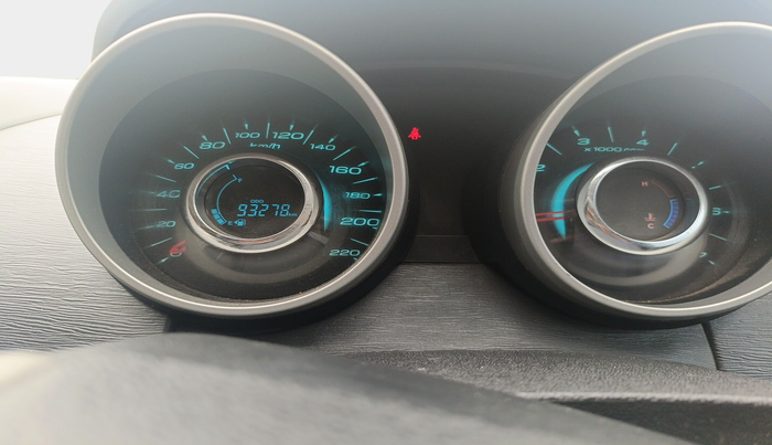 2018 Mahindra XUV500 W6, Diesel, Manual, 93,278 km, interior