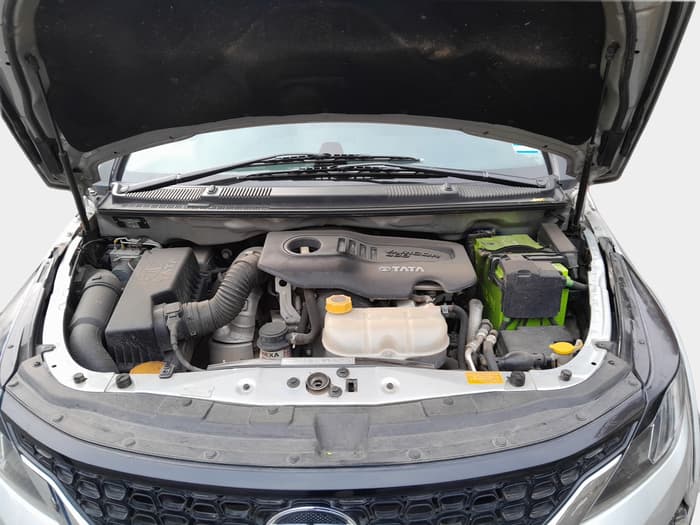 2018 Tata Hexa XT 4X2 7 STR, Diesel, Manual, 44,153 km, exterior