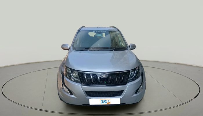 2017 Mahindra XUV500 W10 AT, Diesel, Automatic, 71,416 km, exterior