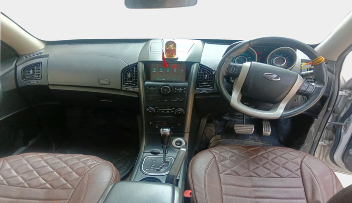 2017 Mahindra XUV500 W10 AT, Diesel, Automatic, 71,416 km, interior