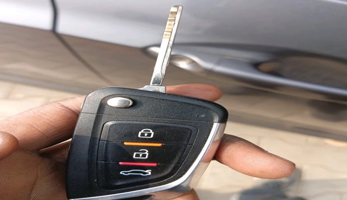 2018 Hyundai Grand i10 SPORTZ 1.2 KAPPA VTVT, Petrol, Manual, 56,509 km, interior