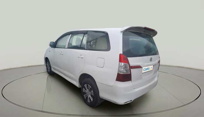 2011 Toyota Innova 2.5 G4 8 STR, Diesel, Manual, 1,12,150 km, exterior