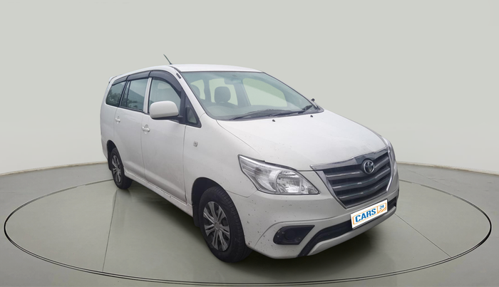 2011 Toyota Innova 2.5 G4 8 STR, Diesel, Manual, 1,12,150 km, exterior