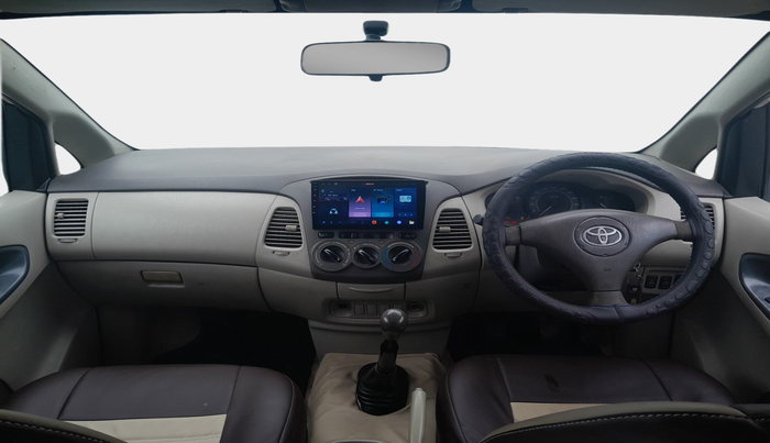 2011 Toyota Innova 2.5 G4 8 STR, Diesel, Manual, 1,12,150 km, interior