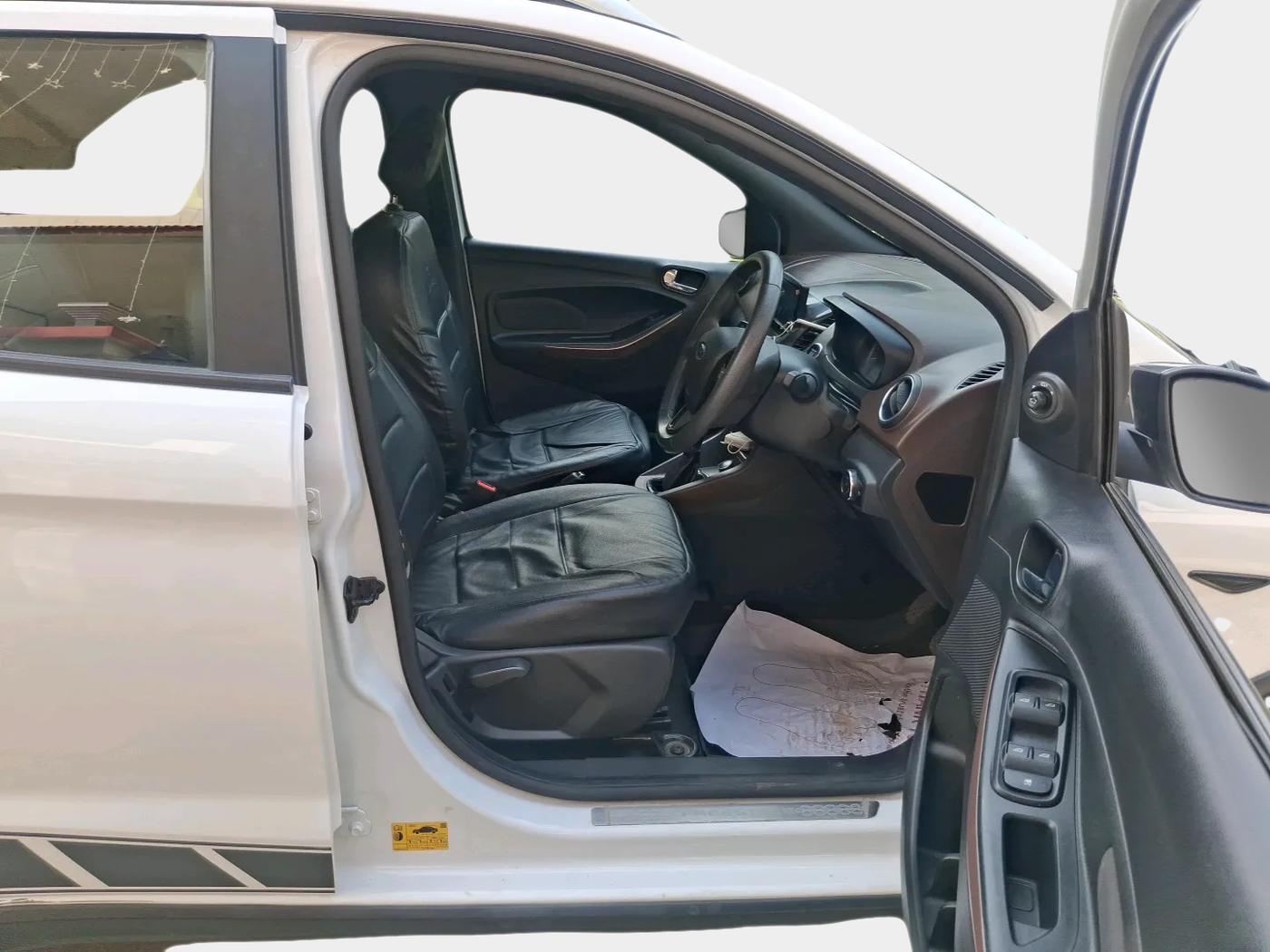 2018 Ford FREESTYLE TITANIUM 1.2 PETROL, Petrol, Manual, 9,909 km, interior