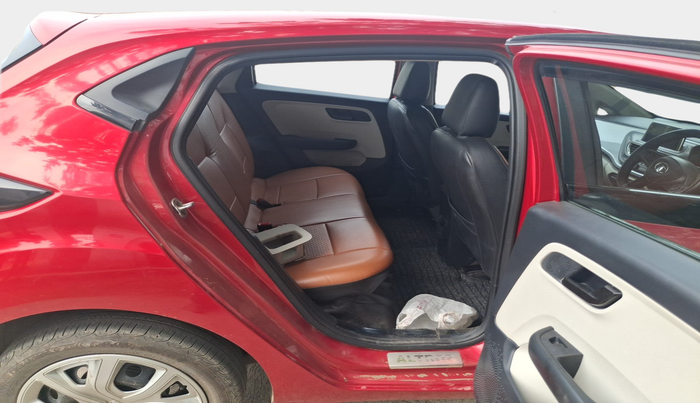 2022 Tata ALTROZ XT DIESEL, Diesel, Manual, 45,541 km, interior