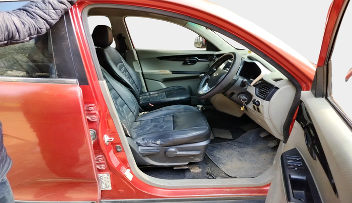 2016 Mahindra Kuv100 K8 D 5 STR, Diesel, Manual, 72,129 km, interior