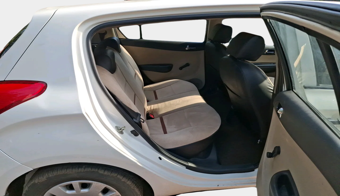 2013 Hyundai i20 ERA 1.2, Petrol, Manual, 73,141 km, interior