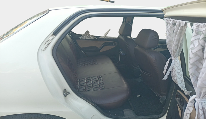 2015 Tata Indigo ECS LX TDI, Diesel, Manual, 1,53,857 km, interior