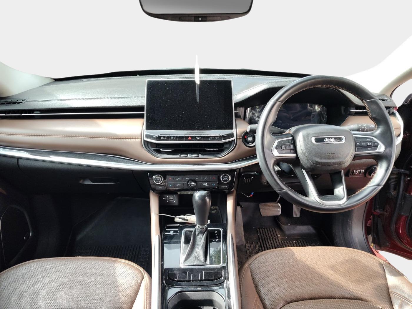 2023 Jeep MERIDIAN LIMITED (O) 4X2 AT, Diesel, Automatic, 32,882 km, interior