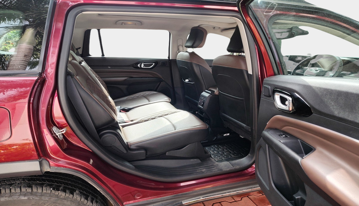 2023 Jeep MERIDIAN LIMITED (O) 4X2 AT, Diesel, Automatic, 32,882 km, interior