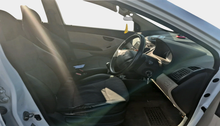 2012 Hyundai Eon MAGNA + LPG, Petrol, Manual, 77,024 km, interior