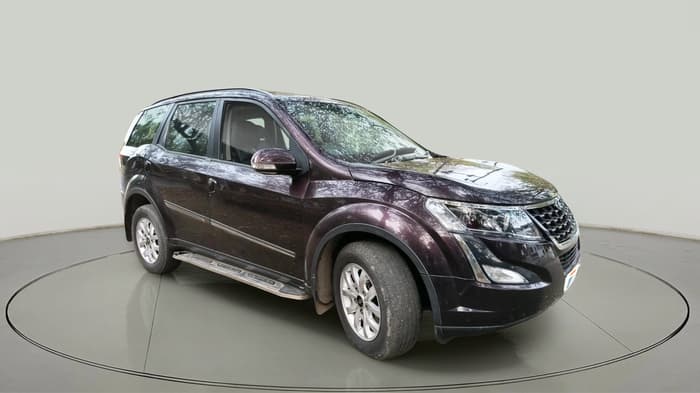 2020 Mahindra XUV500 W9 AT, Diesel, Automatic, 1,38,248 km, exterior
