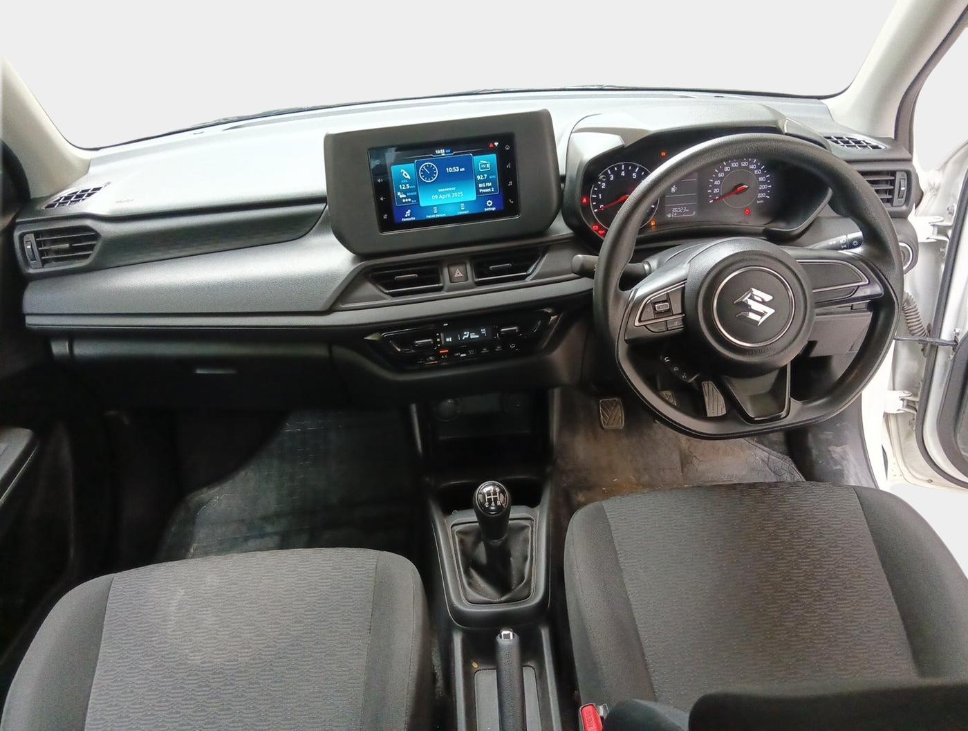2024 Maruti Swift VXi (O), Petrol, Manual, 36,025 km, interior