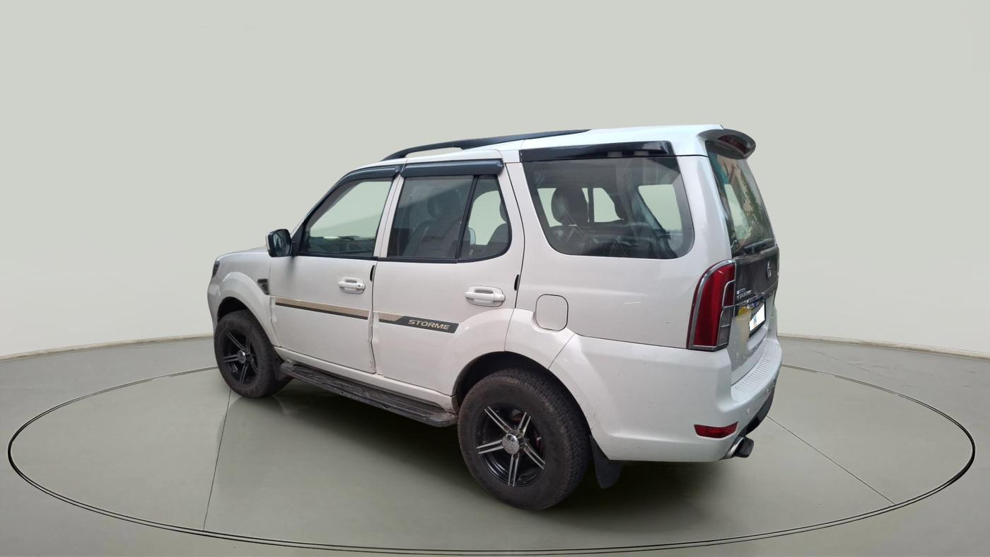 2015 Tata Safari Storme 2.2 EX 4X2, Diesel, Manual, 76,440 km, exterior