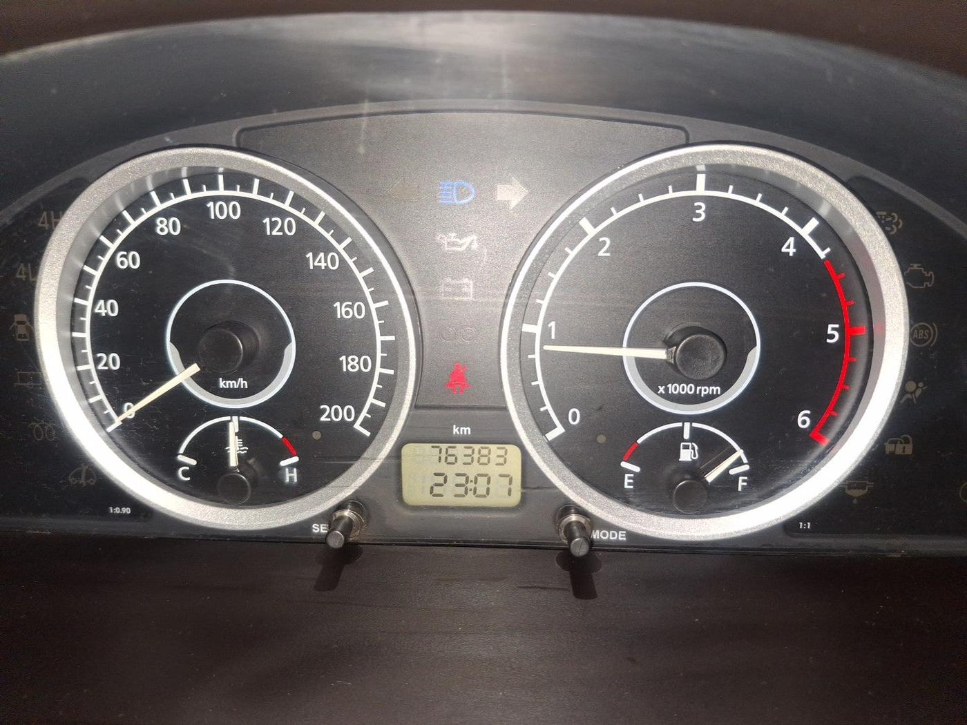 2015 Tata Safari Storme 2.2 EX 4X2, Diesel, Manual, 76,440 km, interior