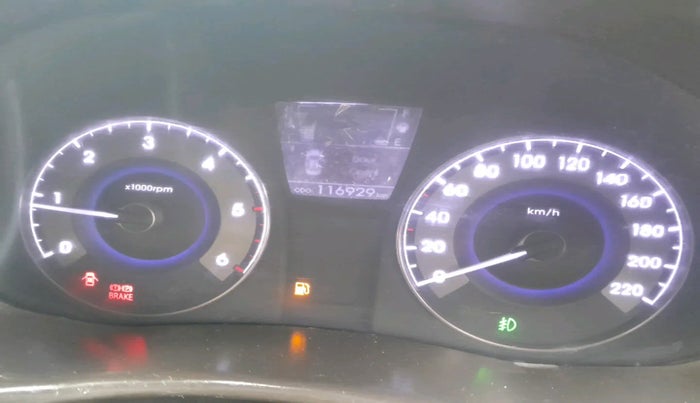 2011 Hyundai Verna FLUIDIC 1.6 CRDI SX OPT, Diesel, Manual, 1,16,929 km, interior