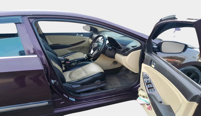 2011 Hyundai Verna FLUIDIC 1.6 CRDI SX OPT, Diesel, Manual, 1,16,929 km, interior