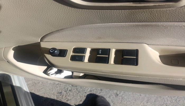 2015 Maruti Swift Dzire VXI, Petrol, Manual, 70,170 km, interior