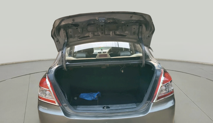 2015 Maruti Swift Dzire VDI, Diesel, Manual, 68,860 km, exterior