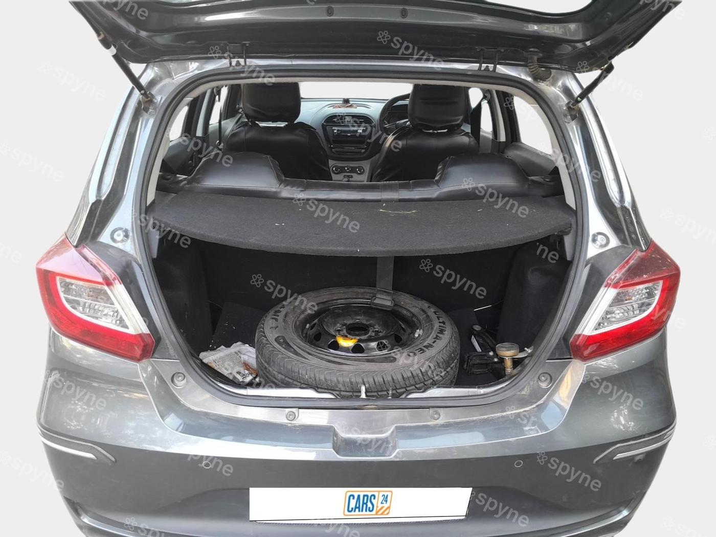 2022 Tata Tiago XE PETROL, Petrol, Manual, 17,663 km, exterior