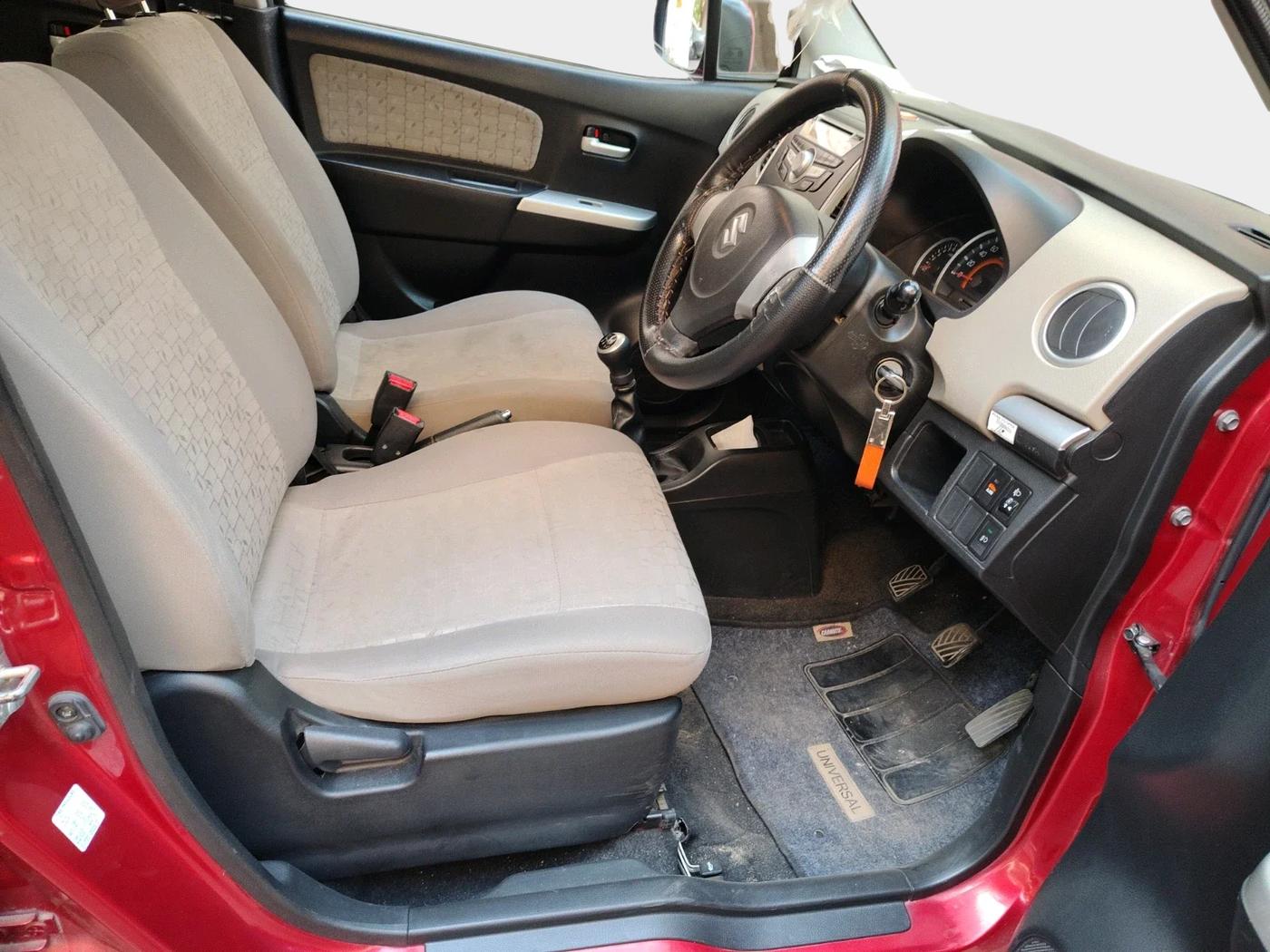 2016 Maruti Wagon R 1.0 VXI, Petrol, Manual, 96,680 km, interior