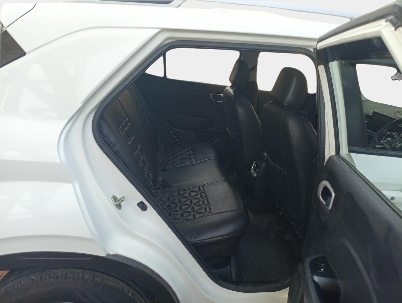 2020 Hyundai VENUE SX 1.5 CRDI, Diesel, Manual, 68,487 km, interior