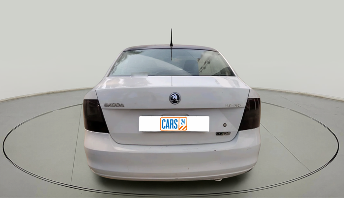 2015 Skoda Rapid 1.5 TDI CR ELEGANCE, Diesel, Manual, 2,05,029 km, exterior