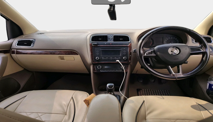 2015 Skoda Rapid 1.5 TDI CR ELEGANCE, Diesel, Manual, 2,05,029 km, interior