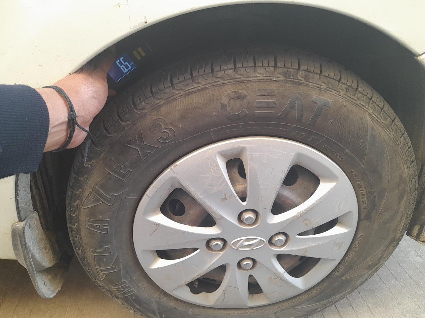 2011 Hyundai i10 MAGNA 1.2, Petrol, Manual, 77,342 km, tyre