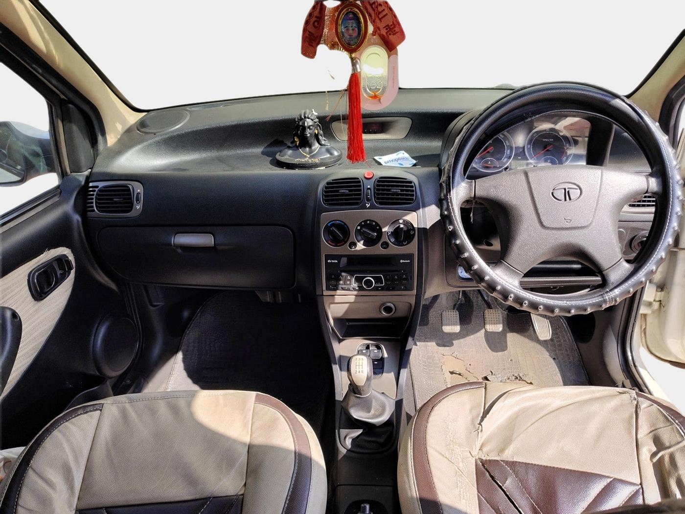 2016 Tata Indica EV2 LX, Diesel, Manual, 36,671 km, interior