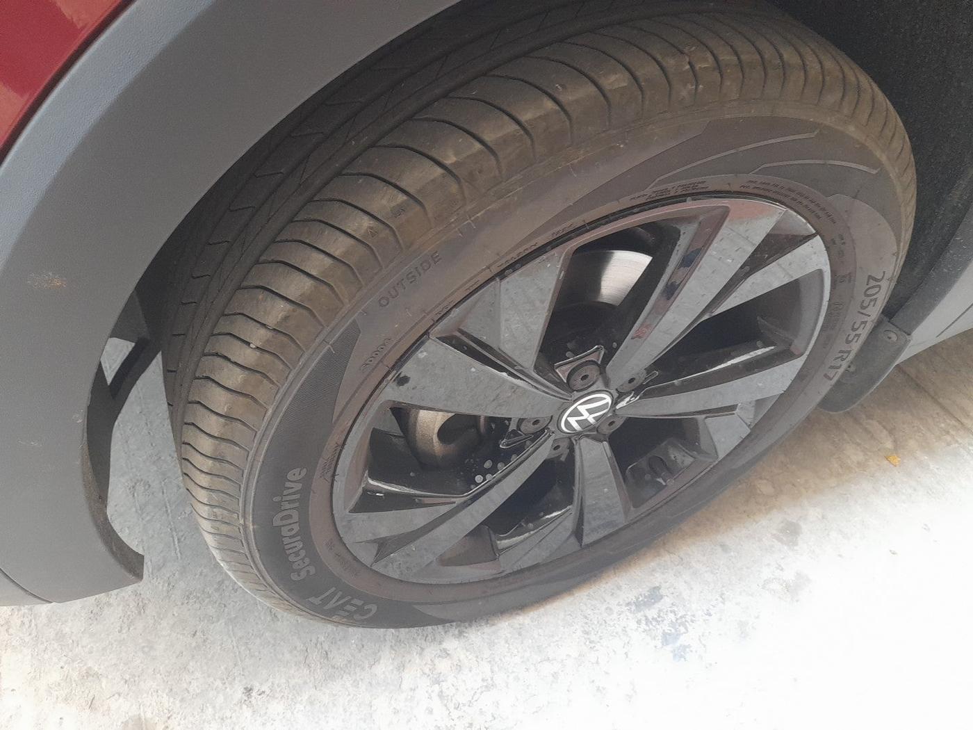 2024 Volkswagen TAIGUN Sport GT Line 1.0 AT, Petrol, Automatic, 4,600 km, tyre