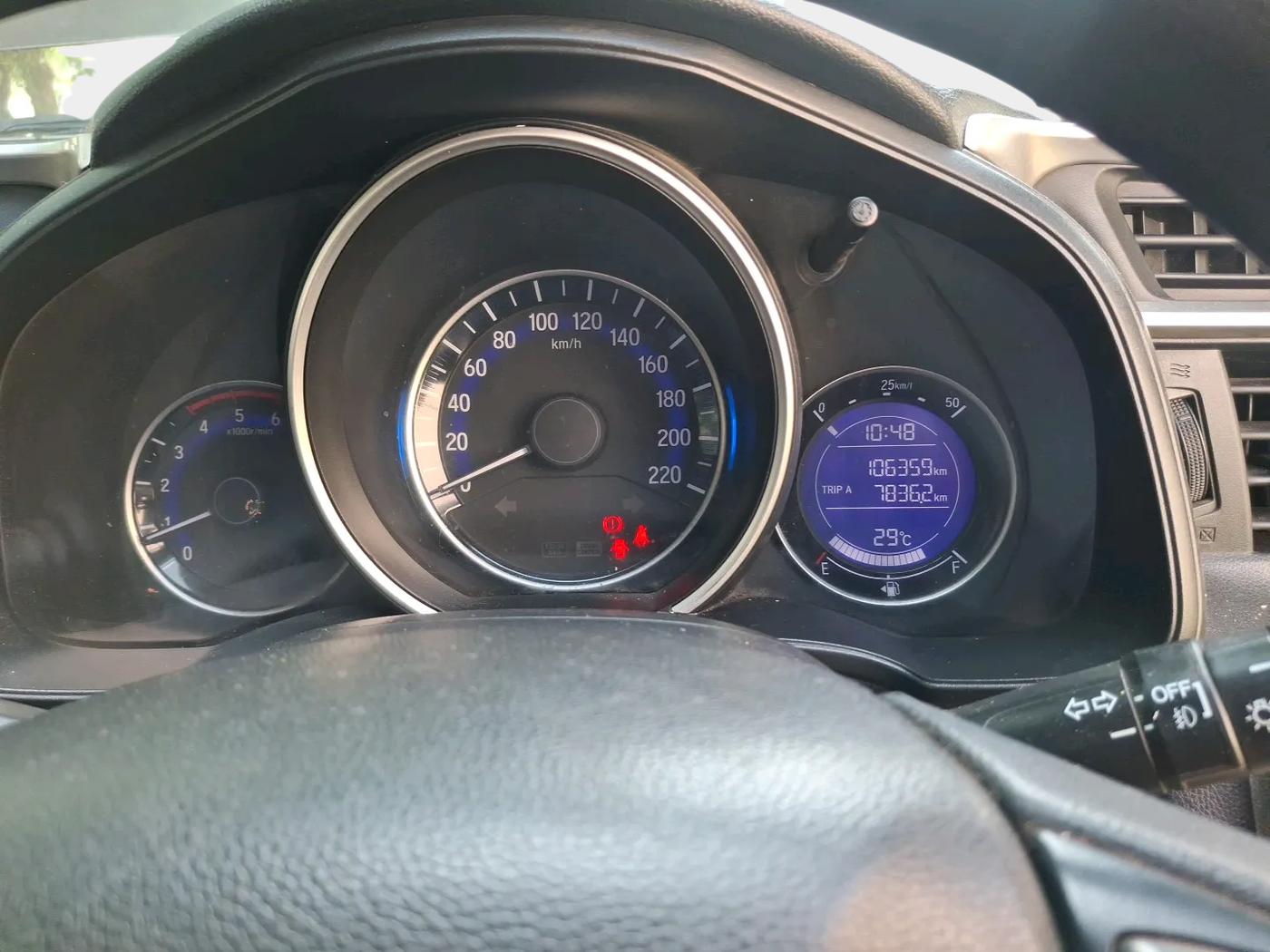 2017 Honda WR-V 1.5L I-DTEC VX MT, Diesel, Manual, 1,06,359 km, interior