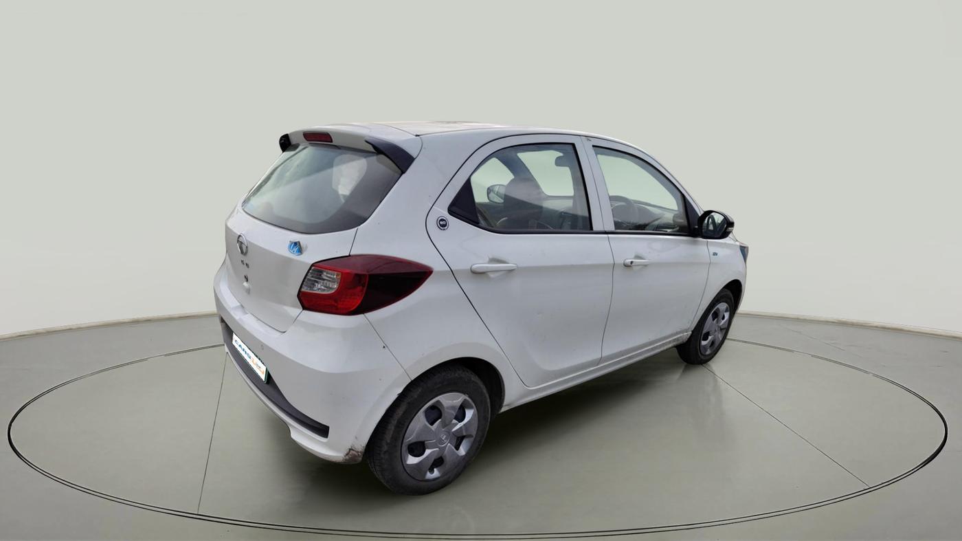 2023 Tata TIAGO EV XT MEDIUM RANGE, Electric, Automatic, 30,048 km, exterior