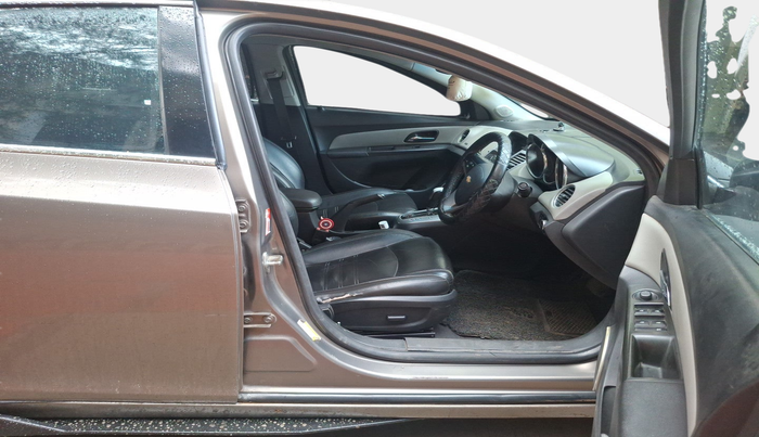 2012 Chevrolet Cruze LTZ AT, Diesel, Automatic, 83,129 km, interior