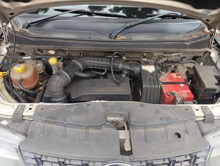 2016 Mahindra Kuv100 K4 D 6 STR, Diesel, Manual, 73,733 km, exterior