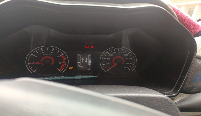 2016 Mahindra Kuv100 K4 D 6 STR, Diesel, Manual, 73,733 km, interior