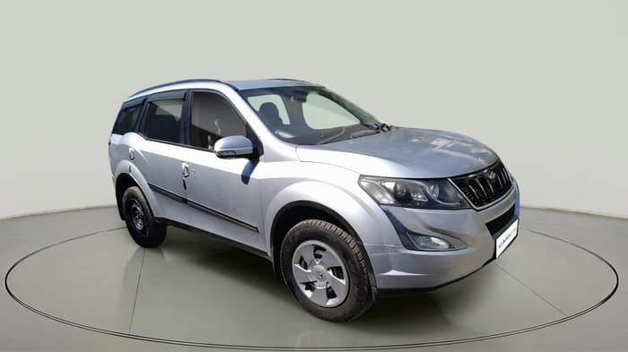 2016 Mahindra XUV500 W6, Diesel, Manual, 1,04,940 km, exterior