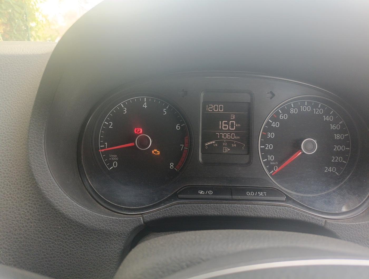 2017 Volkswagen Ameo HIGHLINE1.2L, Petrol, Manual, 77,060 km, interior
