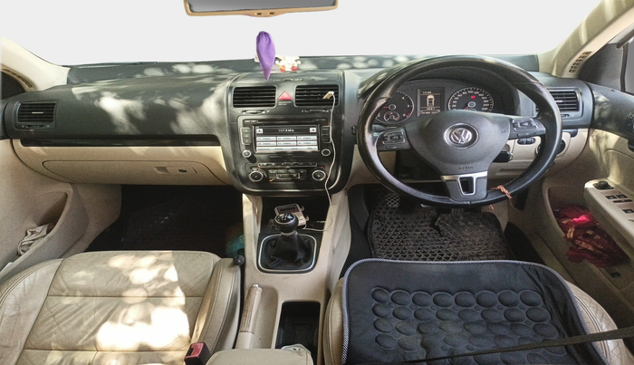 2010 Volkswagen Jetta COMFORTLINE 2.0L TDI, Diesel, Manual, 1,47,389 km, interior