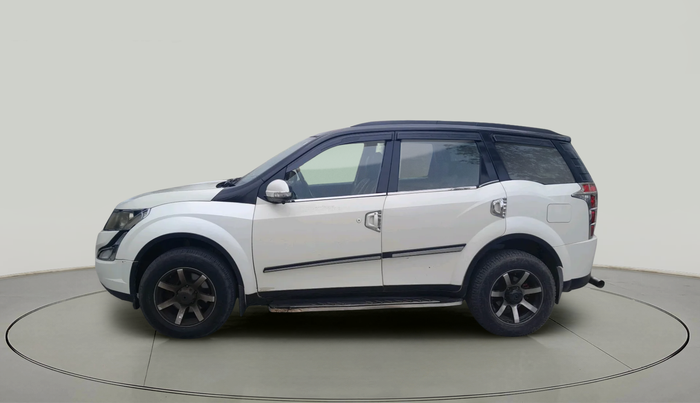 2016 Mahindra XUV500 W8, Diesel, Manual, 83,583 km, exterior
