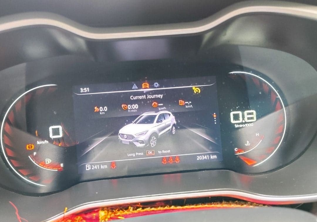 2024 MG ASTOR 100 Year Limited Edition, Petrol, Manual, 20,343 km, interior