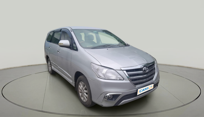 2014 Toyota Innova 2.5 VX 7 STR, Diesel, Manual, 78,747 km, exterior