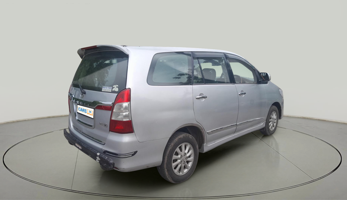 2014 Toyota Innova 2.5 VX 7 STR, Diesel, Manual, 78,747 km, exterior