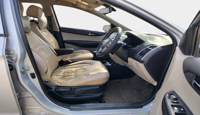 2014 Hyundai i20 ASTA 1.2, Petrol, Manual, 80,409 km, interior