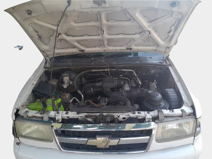 2010 Chevrolet Tavera NEO LT L 7 STR BS III, Diesel, Manual, 2,52,240 km, exterior