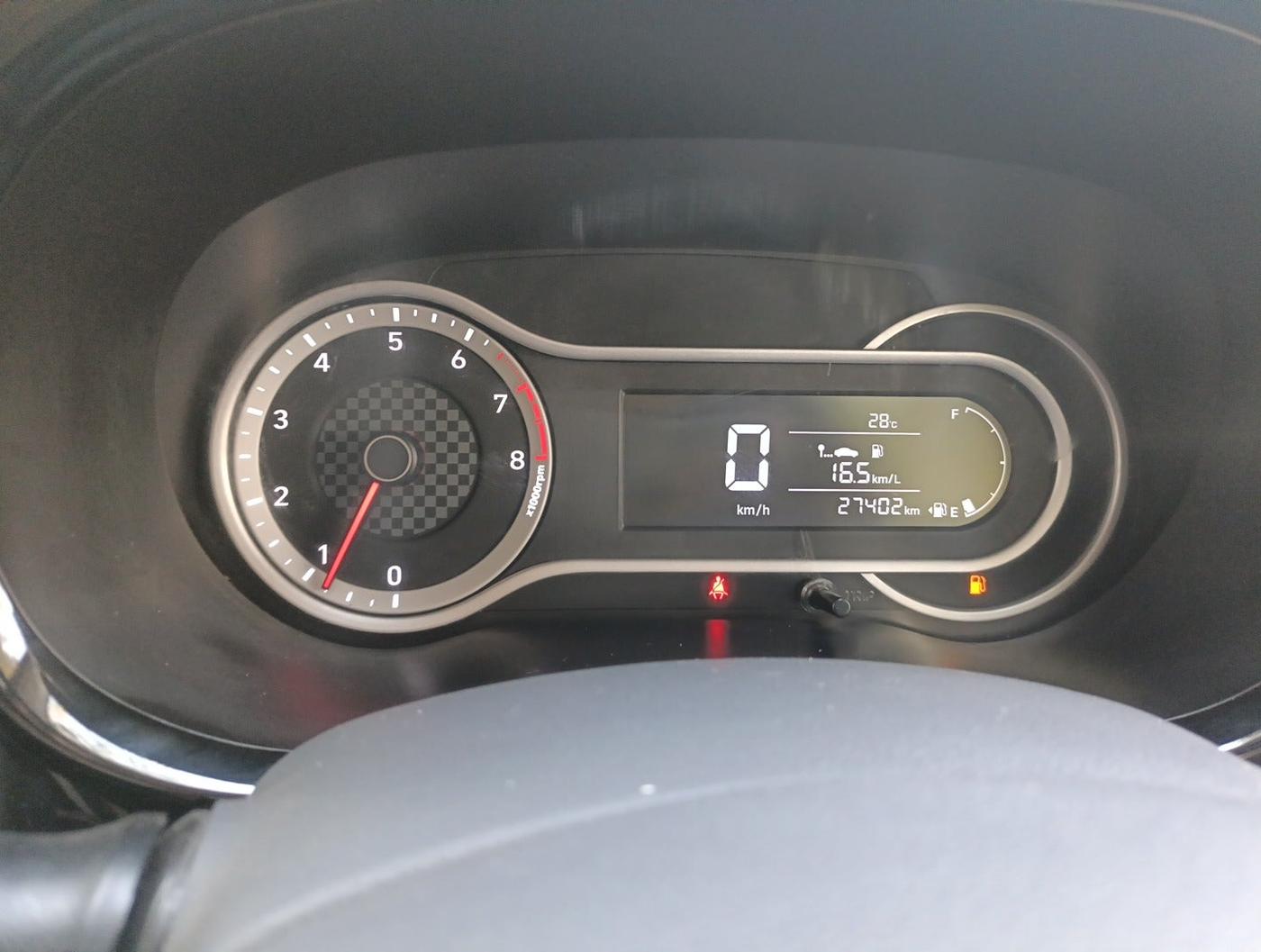 2021 Hyundai GRAND I10 NIOS SPORTZ 1.2 KAPPA VTVT, Petrol, Manual, 27,402 km, interior