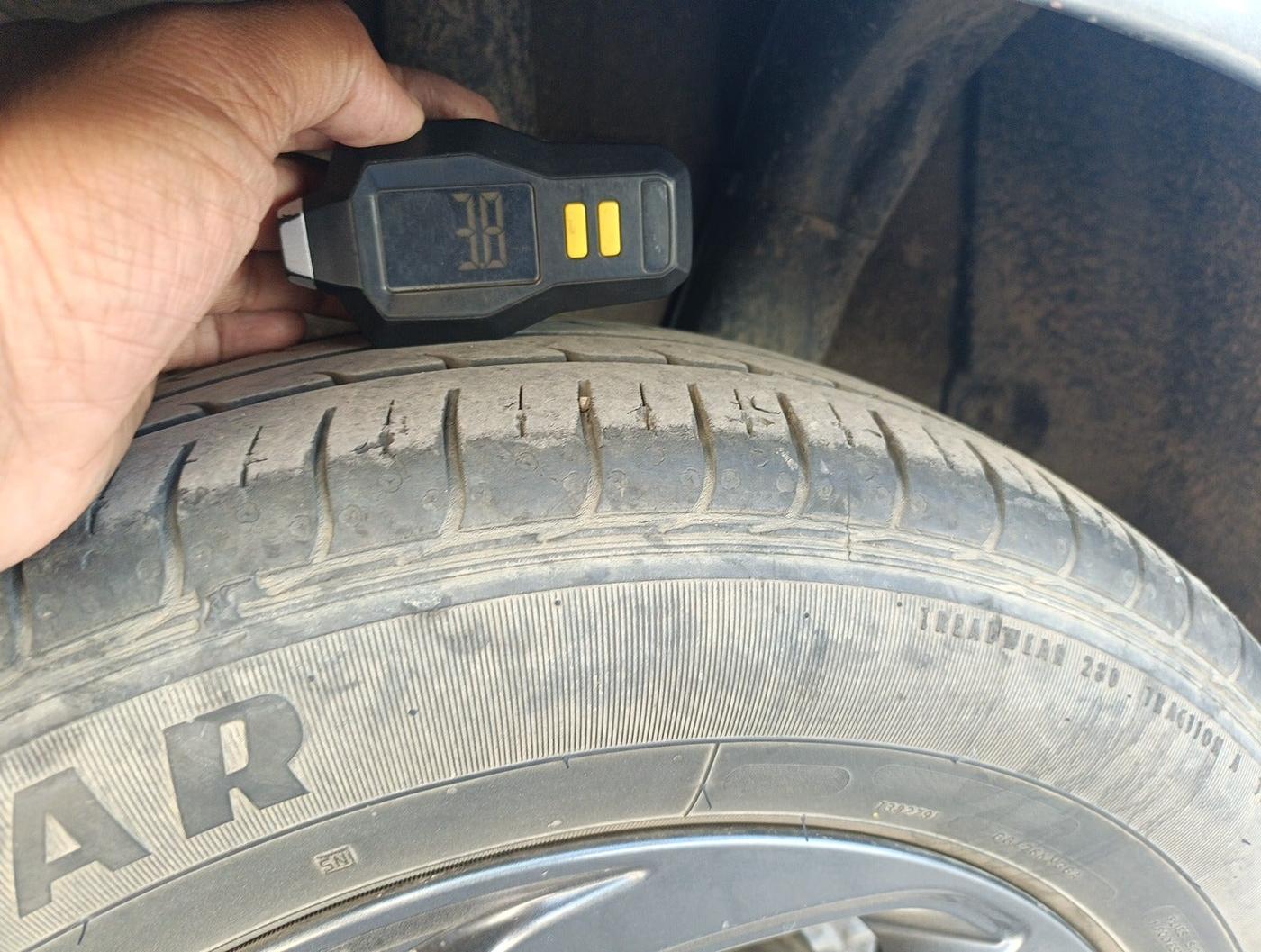 2021 Hyundai GRAND I10 NIOS SPORTZ 1.2 KAPPA VTVT, Petrol, Manual, 27,402 km, tyre