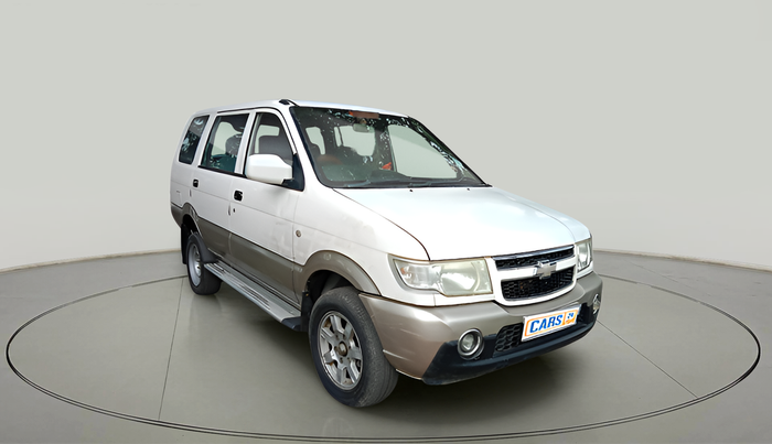 2017 Chevrolet Tavera NEO 3 LT 9 STR BS IV, Diesel, Manual, 1,91,106 km, exterior