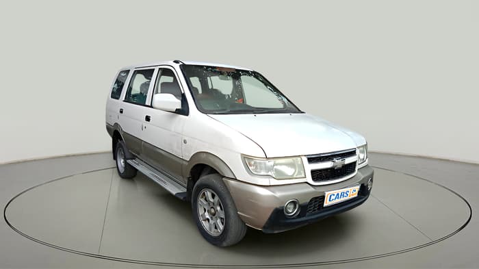 2017 Chevrolet Tavera NEO 3 LT 9 STR BS IV, Diesel, Manual, 1,91,106 km, exterior